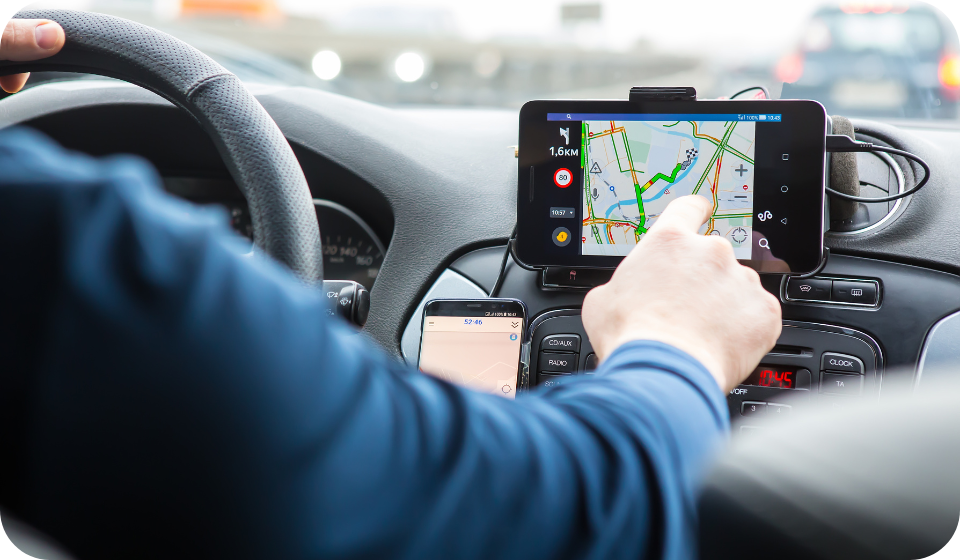driver using gps tracking